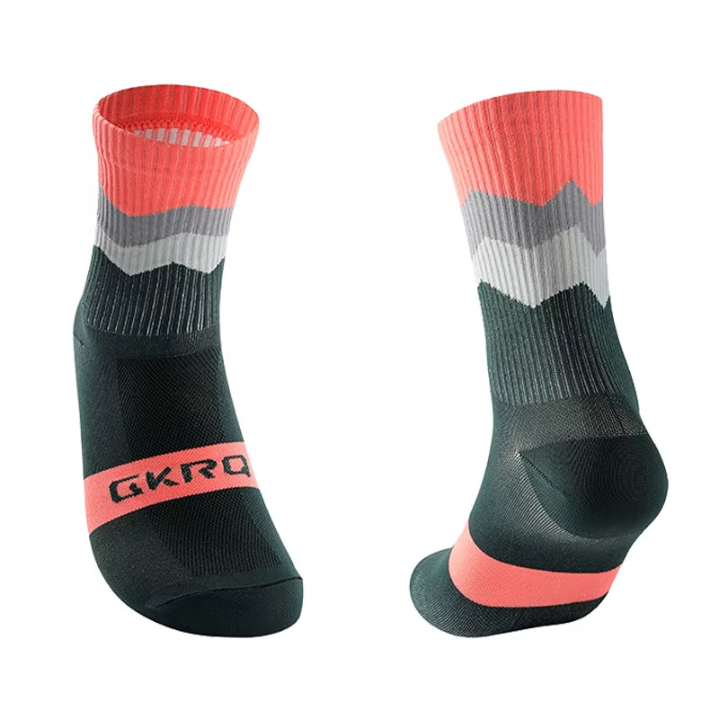 Cycling Socks for Men and Women Breathable Ankle Length Sports Gym Cycling Socks Non Slip Moisture Wicking Cycling Ankle Socks