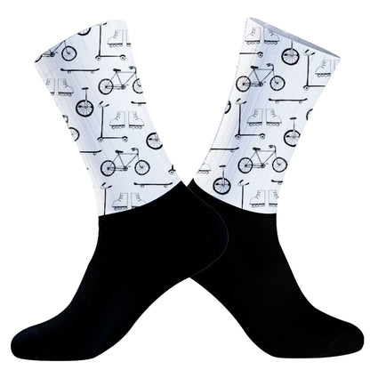 New Summer anti Slip Seamless Breathable Cycling Socks Aero Bike Wearproof Road Socks