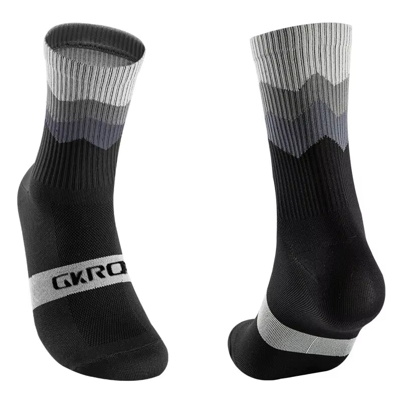 Cycling Socks for Men and Women Breathable Ankle Length Sports Gym Cycling Socks Non Slip Moisture Wicking Cycling Ankle Socks