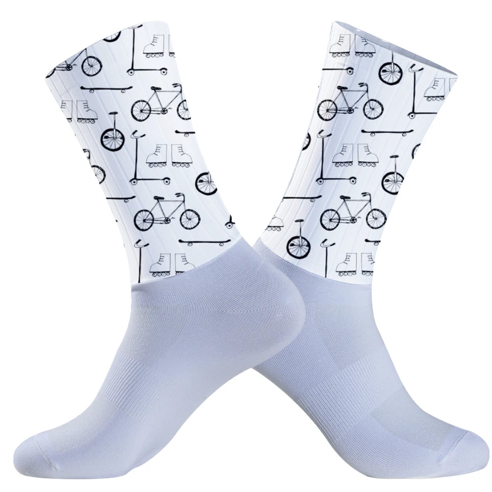 New Summer anti Slip Seamless Breathable Cycling Socks Aero Bike Wearproof Road Socks