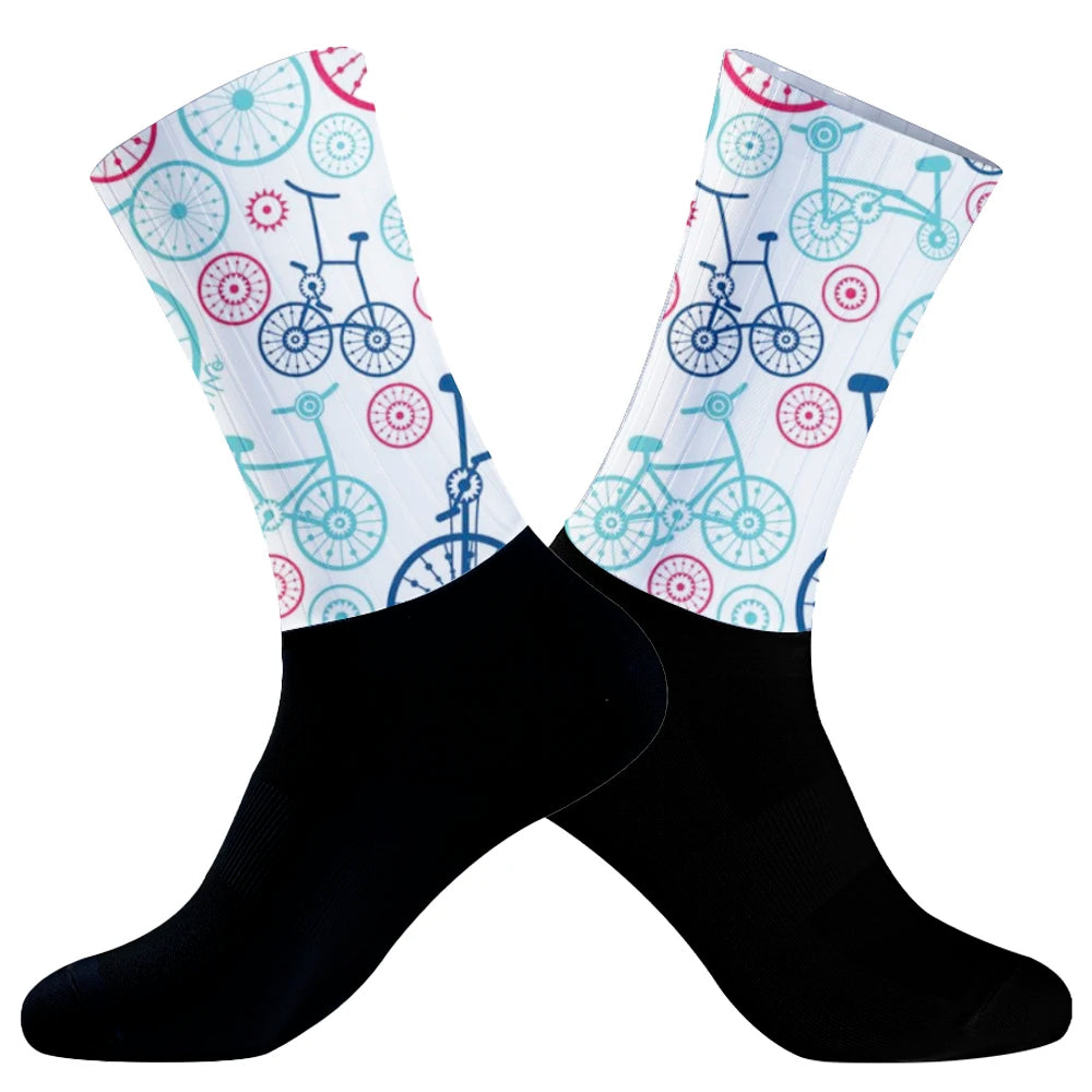 New Summer anti Slip Seamless Breathable Cycling Socks Aero Bike Wearproof Road Socks